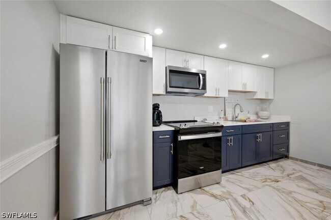 Building Photo - 5 Bluebill Ave