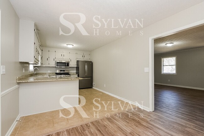 Foto del edificio - Welcome home to this freshly renovated home!