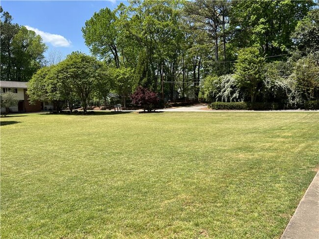 Foto del edificio - 4079 Pine Valley Rd