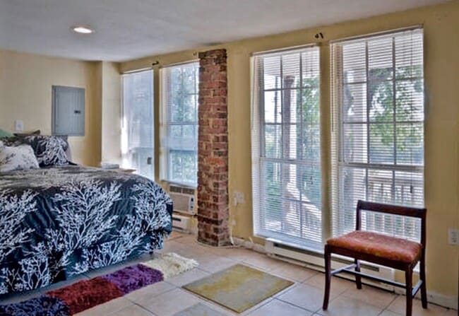 Building Photo - 108 Sherwood Ave