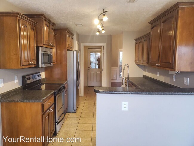 Building Photo - 4 br, 3 bath House - 103 Bobbitt Road