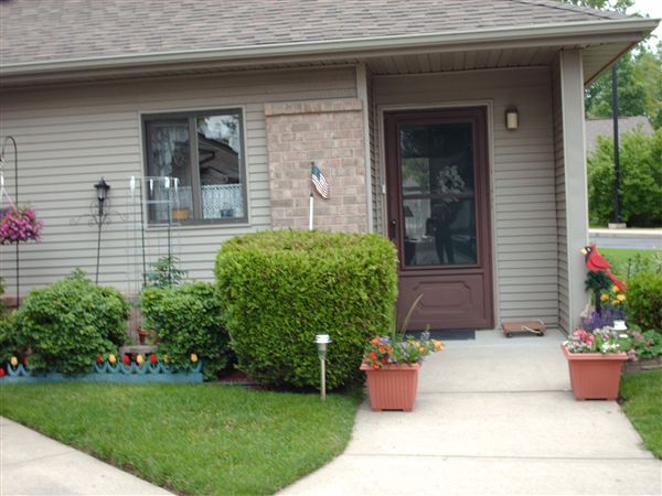 Foto del edificio - 34848 Freedom Rd