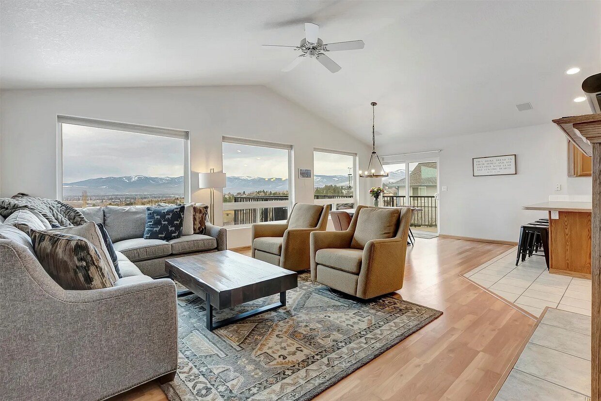 Foto principal - 4360 Nicole Ct