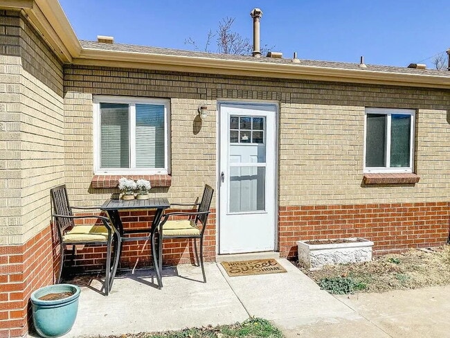 Photo - Fantastic 1 bedroom / 1 bath unit in Platt Park Apartment