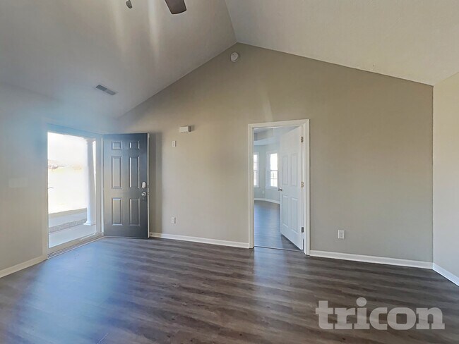 Foto del edificio - 901 Laramie Ct