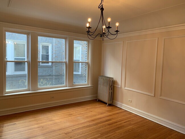 Foto del edificio - 1468 W Winnemac Ave