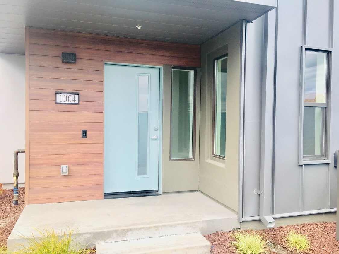 3858 Development Ter, Fremont, CA 94538 Townhome Rentals in Fremont CA