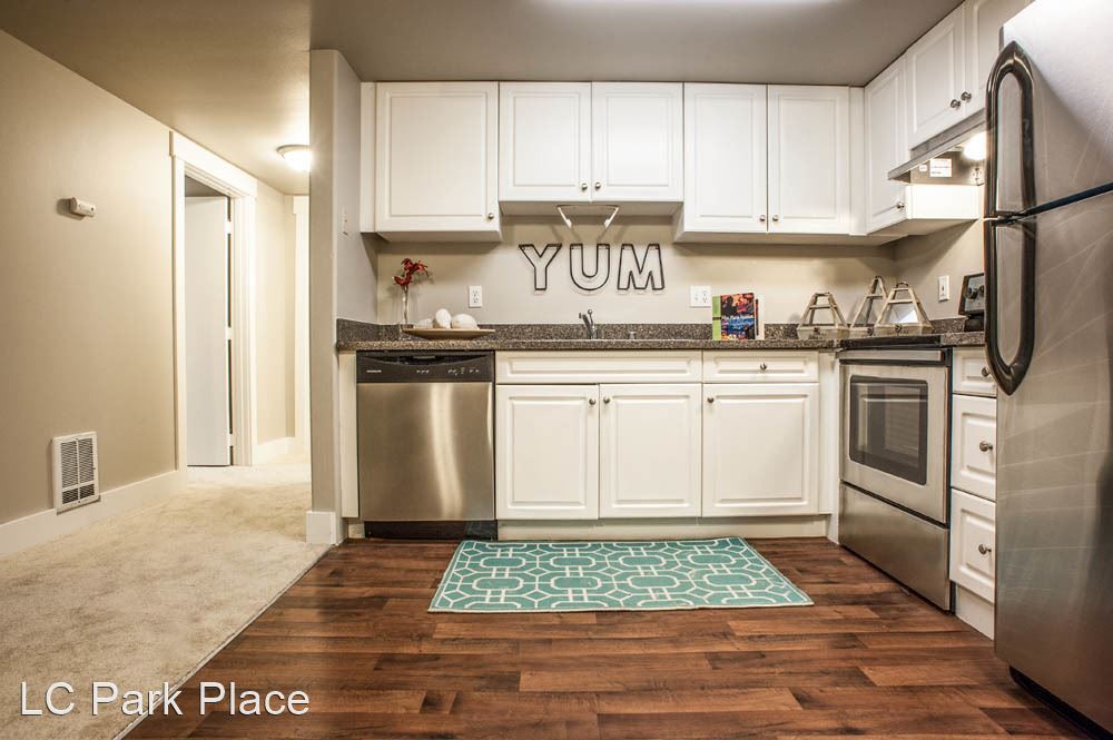 Foto principal - 11038 Lake City Way NE