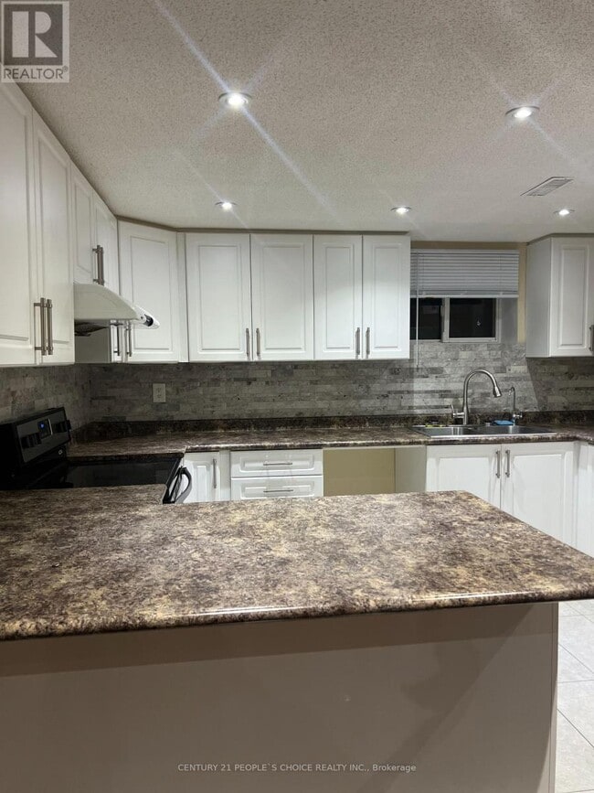 Building Photo - 66 Stavely Crescent
