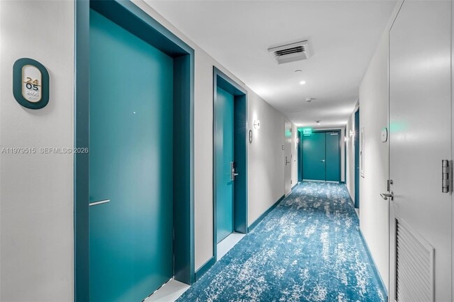 Foto del edificio - 77 SE 5th St