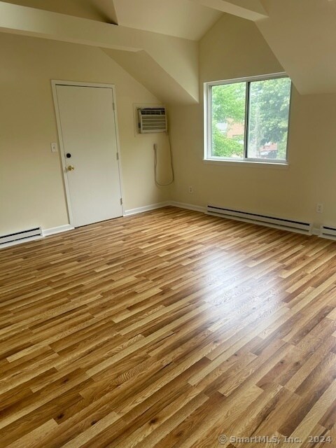 Building Photo - 655 Success Ave
