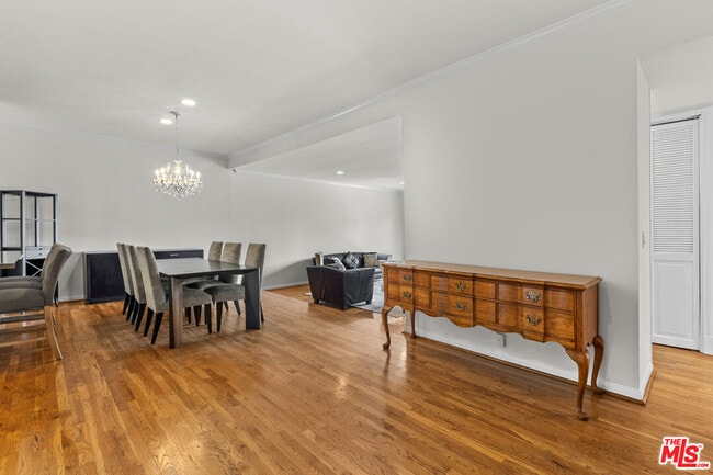 Building Photo - 1260 S Beverly Glen Blvd