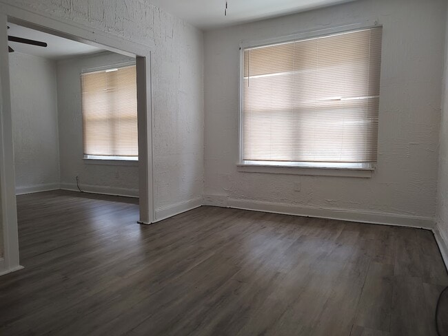 Building Photo - 8544 Ironwood St