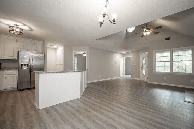 Foto del edificio - 2400 Rays Church Rd