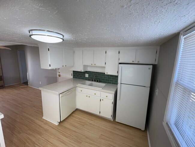 Foto del edificio - 403 E Saratoga St