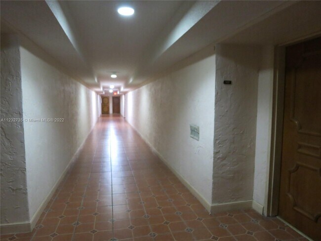 Foto del edificio - 1300 SW 122nd Ave