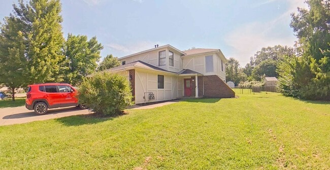 Building Photo - 2507 Candlewood Dr