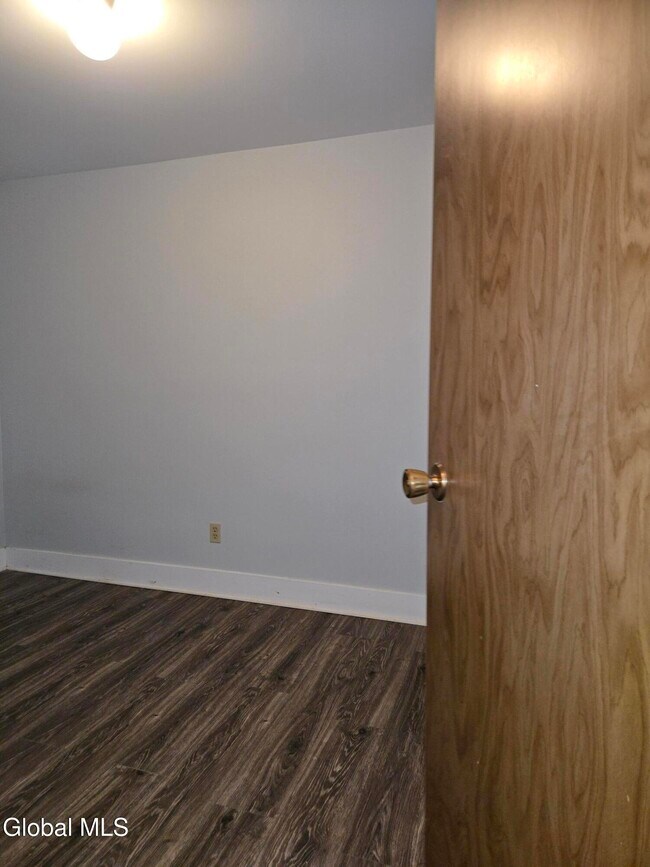 Foto del edificio - 93 Ridgewood Terrace