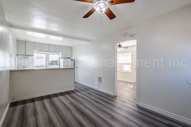 Building Photo - 2825 Park Way