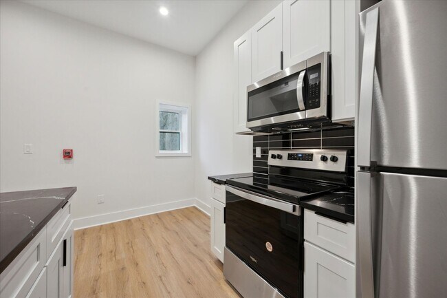 Foto del edificio - 4025 Lancaster Ave