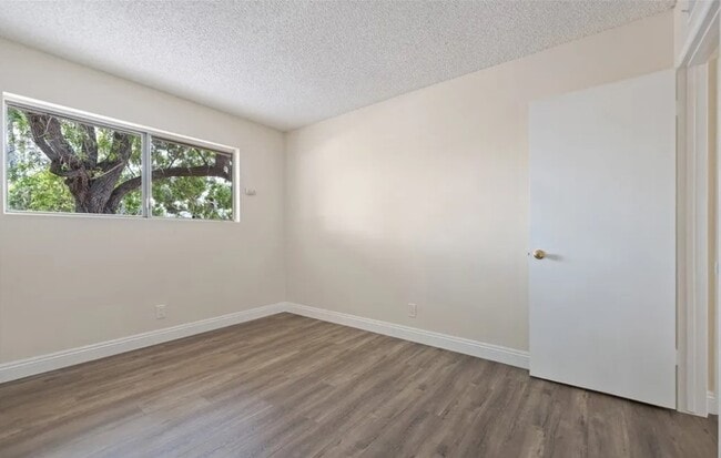Foto del edificio - 2690 N Berkeley St