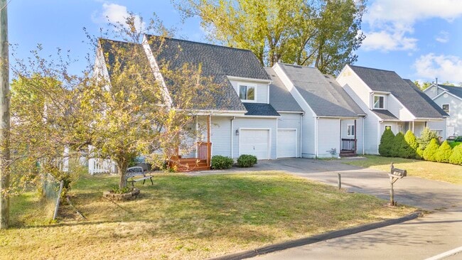 Foto del edificio - 670 Middletown Ave