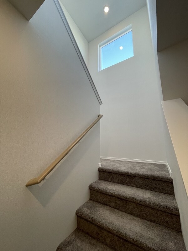 Foto del edificio - 1334 N Wilhelm Wy