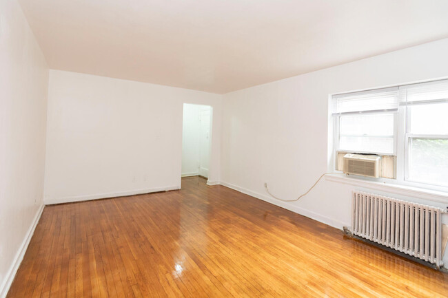 Foto del edificio - 40 Glenwood Ave