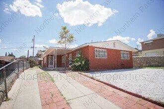 Building Photo - 10910 Dyer St
