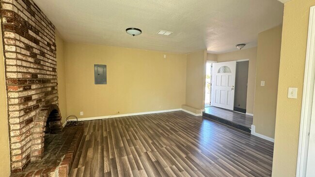 Foto del edificio - 2725 Del Oro Cir