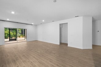 Building Photo - 60 Eustis Pt