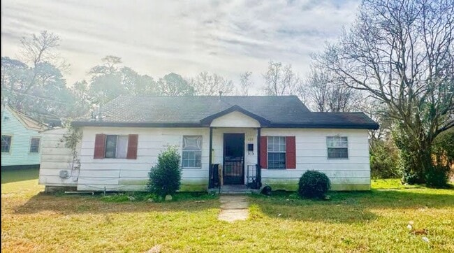 Building Photo - 533 Stillwood Dr