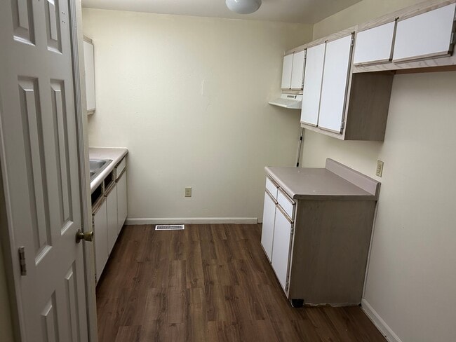 Foto del edificio - 608 Hope St