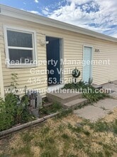 Building Photo - 357 N 200 W