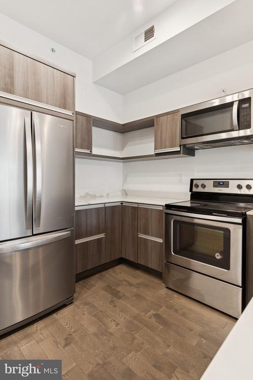 Building Photo - 2028 E Fletcher St