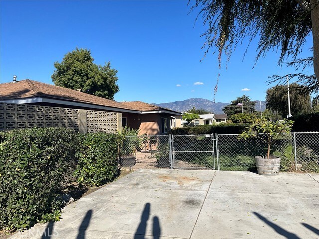 Building Photo - 4619 Whistler Ave