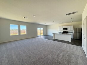 Building Photo - 8703 Vacek Xing Wy