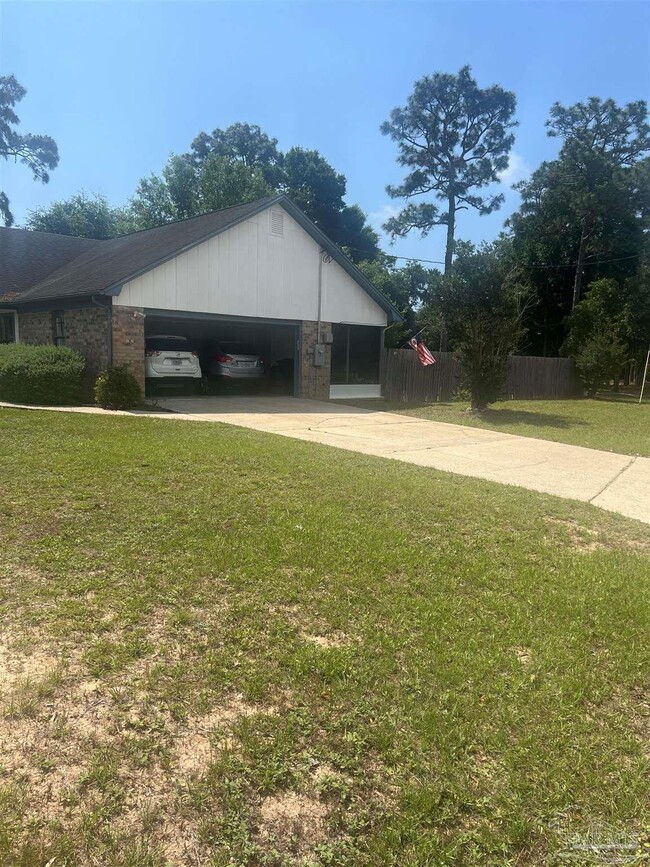 Foto del edificio - 4207 Cherry Laurel Dr