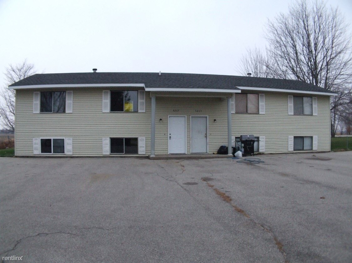 Primary Photo - 5 br, 1 bath Duplex - 5265 Rich St Left Side