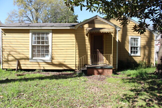 Building Photo - 3607 Jackson St