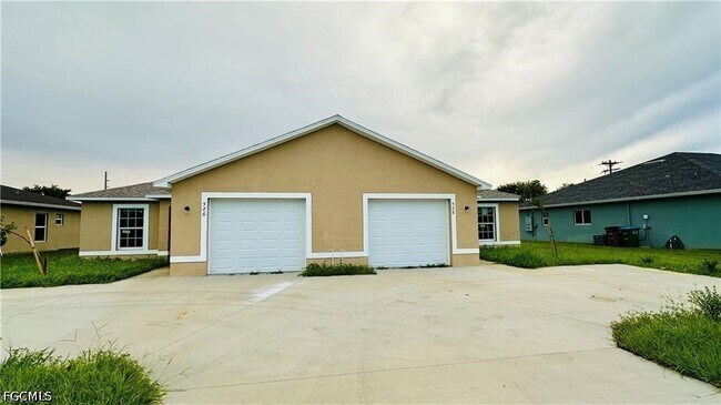 Foto del edificio - 526 NE 25th Ave