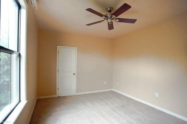 Foto del edificio - 2 br, 2 bath House - 740 Walker Square Uni...