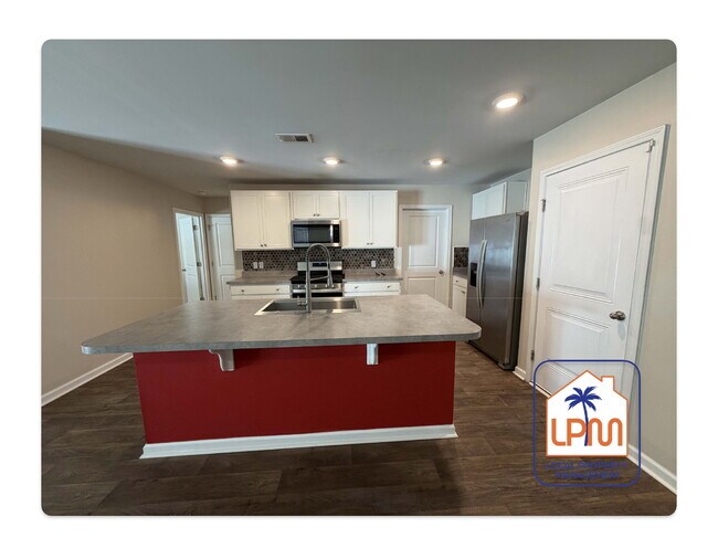 Foto del edificio - Beautiful and spacious 5-Bedroom Home in Convenient Okatie Location