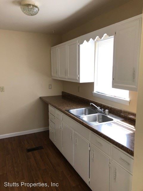 Building Photo - 3 br, 1 bath House - 401 S. East Street
