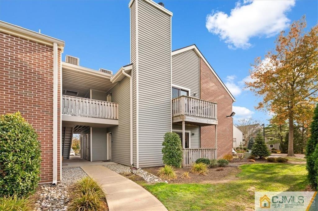 Foto principal - 1604 Ravens Crest Dr