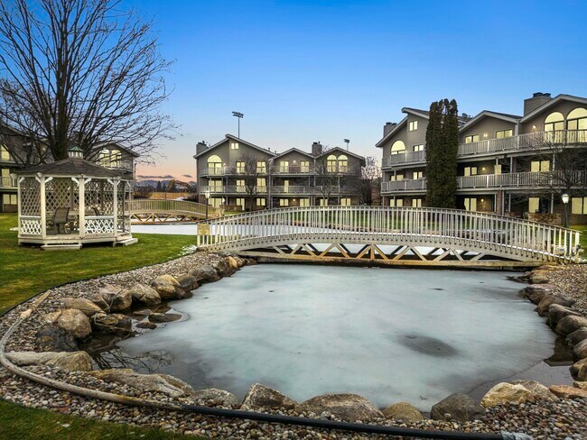 Foto del edificio - 21096 Boulder Cir