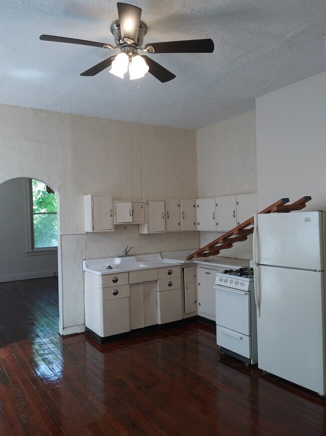 Foto del edificio - 2232 Ravine St