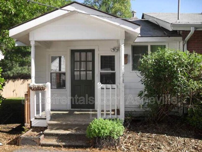 Building Photo - 202 Rutledge Dr