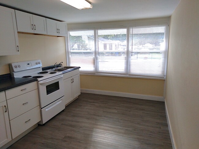 Foto del edificio - 2115 7th St W