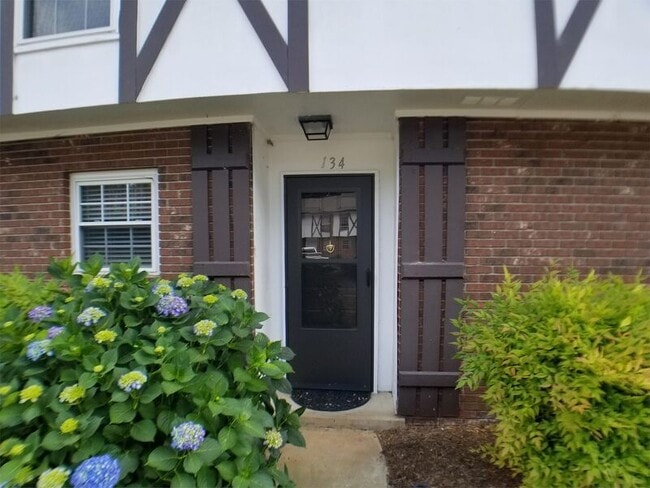 Photo - 1108 Tiger Blvd Apartment